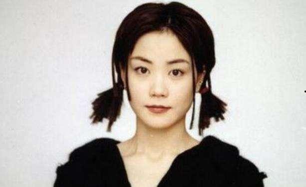 王菲父亲爆料视频最新版,揭秘天后成长背后的故事  第1张